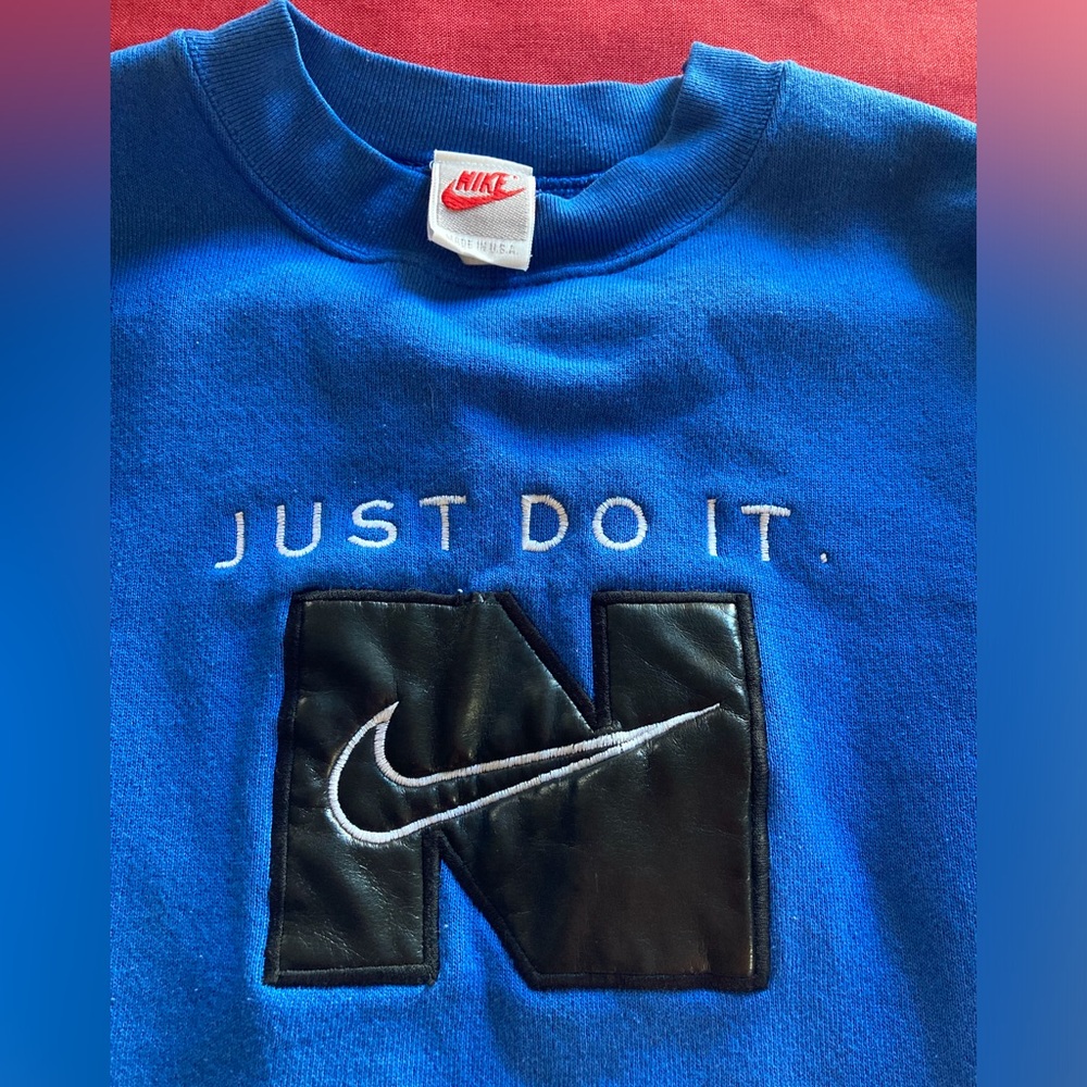 Vintage Nike sweatshirt. Boys M. - Picture 2 of 4